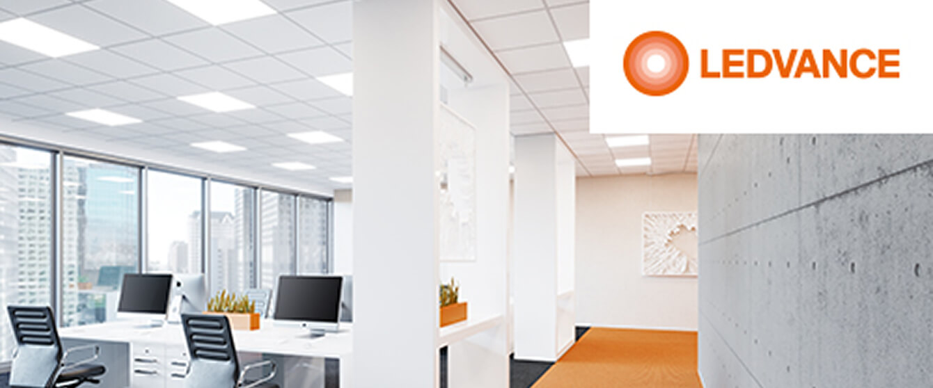 LED-Pendelleuchten von Ledvance beleuchten modernes Büro und Flur von oben